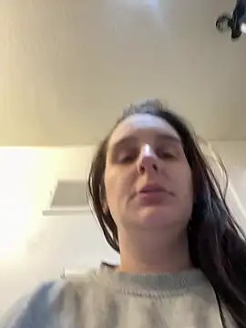 Snapshot of menaceswife chatting on 01/15/26, 07:28 menaceswife online show from 01/15/26, 07:28