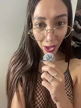 Snapshot of LoliitaS2 chatting on 10/12/25, 10:31 LoliitaS2 online show from 10/12/25, 10:31