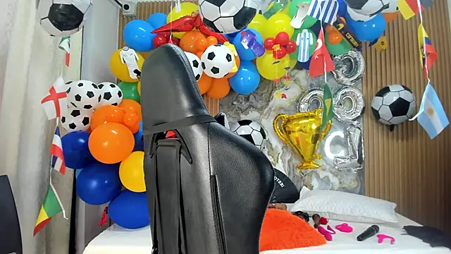 Danna topless online show from 07/16/26, 12:11