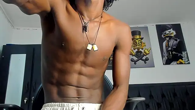 Snapshot of darwinjhonson chatting on 02/19/25, 12:11 darwinjhonson online show from 02/19/25, 12:11