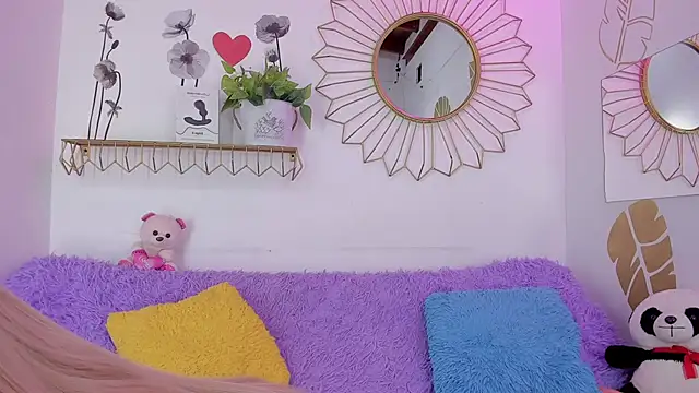 Snapshot of Ariadna_Evangeline chatting on 10/14/25, 06:03 Ariadna Evangeline online show from 10/14/25, 06:03