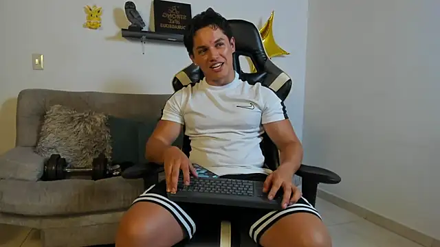 julian wallace online show from 11/19/25, 09:48