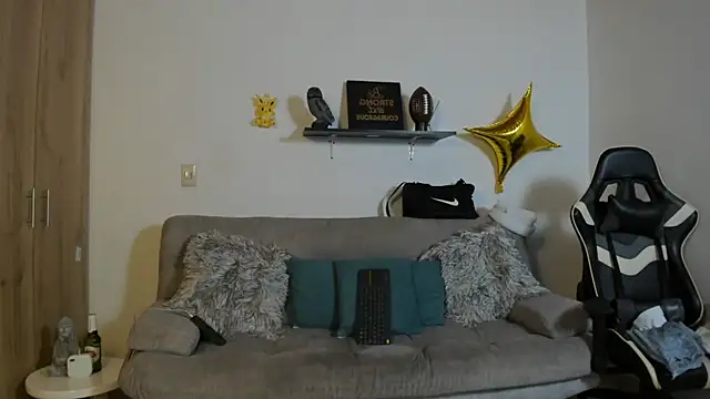 julian wallace online show from 11/25/25, 03:01