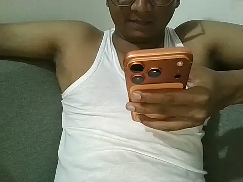 Snapshot of darshan_guj chatting on 04/09/26, 06:13 darshan guj online show from 04/09/26, 06:13