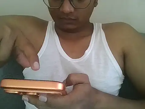 Snapshot of darshan_guj chatting on 04/14/26, 04:29 darshan guj online show from 04/14/26, 04:29