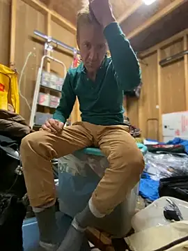 bentoverblonde online show from 10/24/25, 04:25