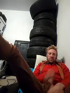 bentoverblonde online show from 11/18/25, 05:17