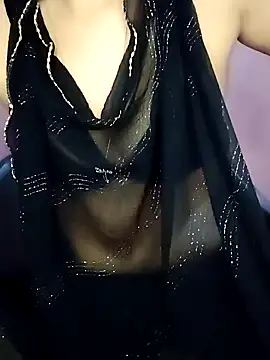 Snapshot of L_ucy1 chatting on 12/29/24, 06:05 L ucy1 online show from 12/29/24, 06:05