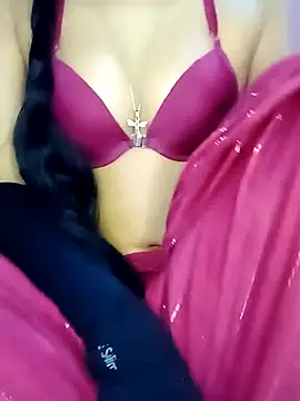 Snapshot of L_ucy1 chatting on 01/08/25, 11:41 L ucy1 online show from 01/08/25, 11:41