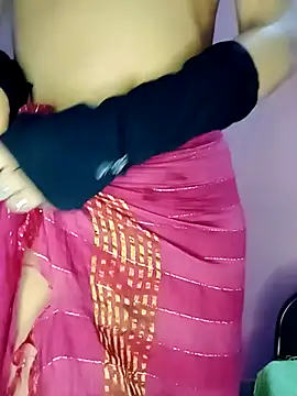 Snapshot of L_ucy1 chatting on 02/28/25, 12:32 L ucy1 online show from 02/28/25, 12:32