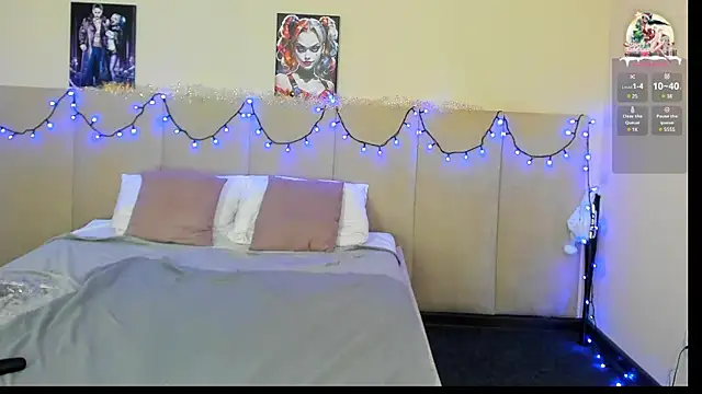 Snapshot of MuscleXXXBarbie chatting on 12/31/24, 11:28 MuscleXXXBarbie online show from 12/31/24, 11:28