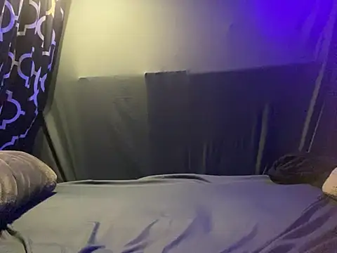 BigMac1596 online show from 10/13/25, 05:57