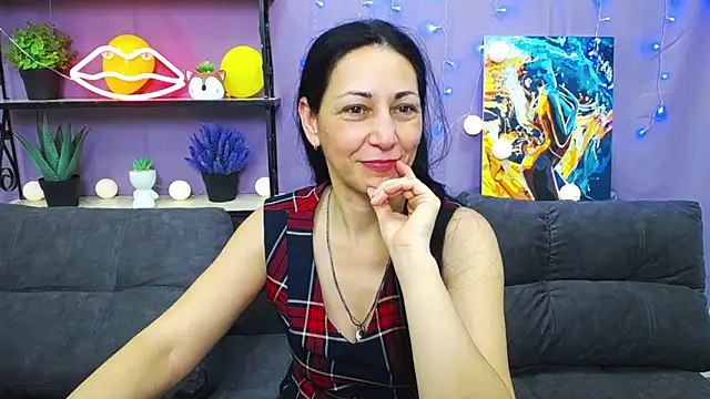 LiluGrants online show from 01/24/25, 04:27