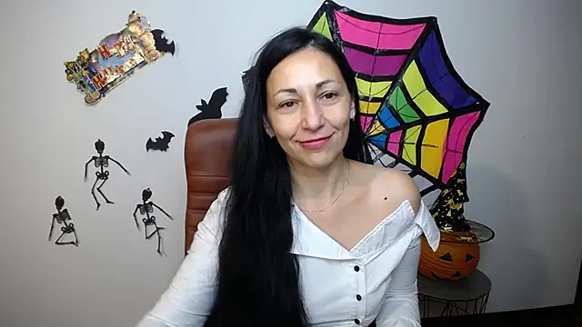 LiluGrants online show from 10/24/25, 06:15