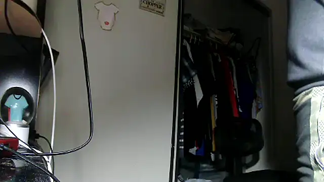 Snapshot of HBYAM chatting on 11/11/25, 10:15 HBYAM online show from 11/11/25, 10:15