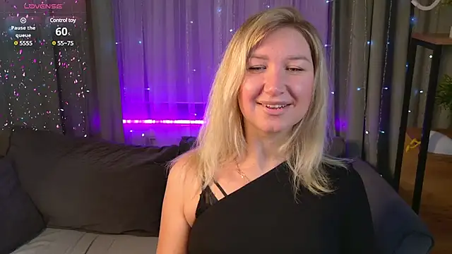 MilaBott online show from 12/04/24, 01:42