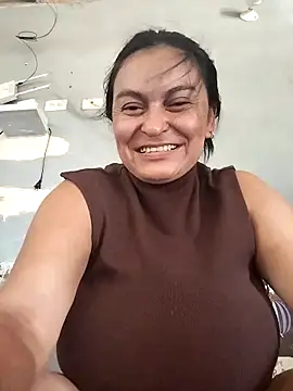 Snapshot of Horny-Mommy-Dirty chatting on 09/25/25, 03:05 Horny-Mommy-Dirty online show from 09/25/25, 03:05