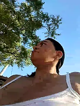 Snapshot of Horny-Mommy-Dirty chatting on 09/29/25, 11:37 Horny-Mommy-Dirty online show from 09/29/25, 11:37