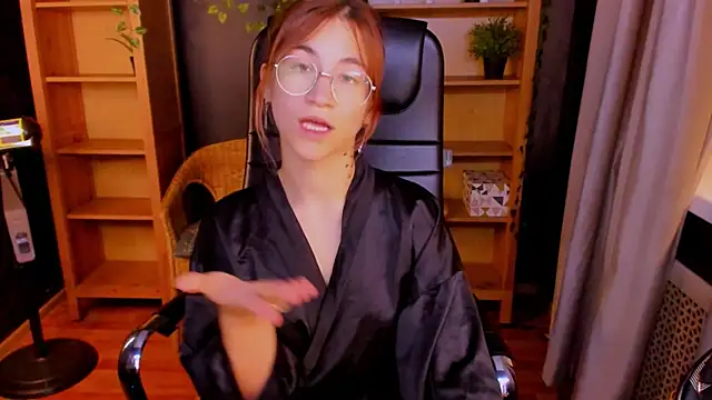 Moon13152 online show from 09/28/25, 07:19