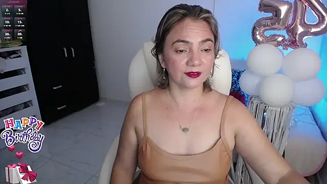 Chiraz hasnaa online show from 01/11/25, 11:56