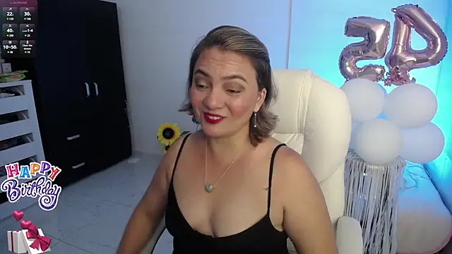 Chiraz hasnaa online show from 01/12/25, 11:36