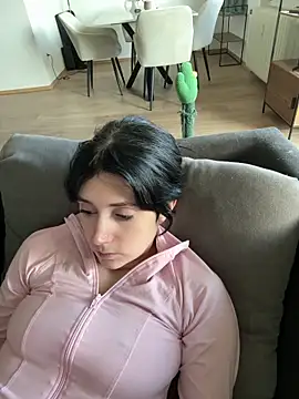 Lena Lang online show from 11/19/25, 11:32