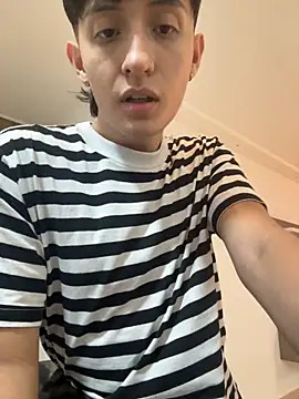 Snapshot of HotStar_yes chatting on 09/24/25, 01:09 HotStar yes online show from 09/24/25, 01:09