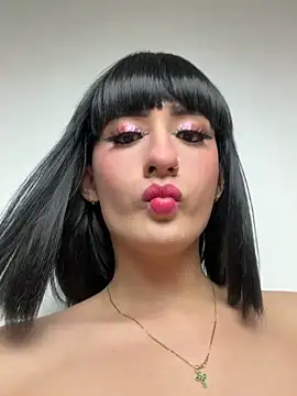 Snapshot of HotStar_yes chatting on 10/29/25, 02:14 HotStar yes online show from 10/29/25, 02:14