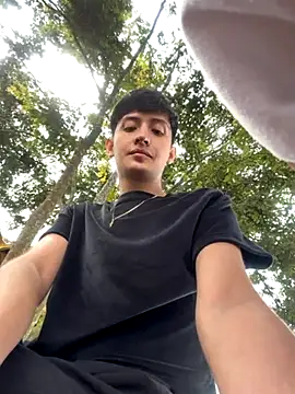 Snapshot of HotStar_yes chatting on 11/03/25, 03:02 HotStar yes online show from 11/03/25, 03:02