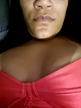 viannaiasmim online show from 10/29/25, 10:28