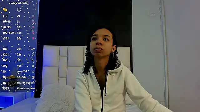 suzanelee online show from 02/24/25, 11:21