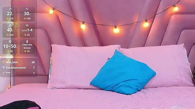 Snapshot of Beautifulskinny18 chatting on 10/27/25, 07:40 Beautifulskinny18 online show from 10/27/25, 07:40