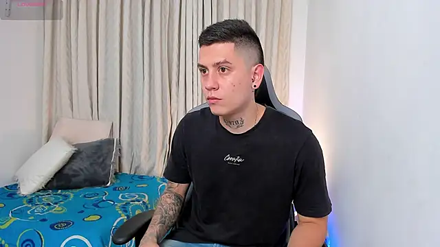 Yeiko Romero  online show from 12/13/24, 11:17