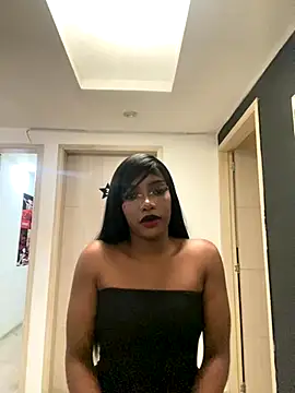 Snapshot of TIFFANYYSTAR chatting on 12/04/25, 05:43 TIFFANYYSTAR online show from 12/04/25, 05:43