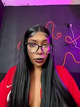 Snapshot of TIFFANYYSTAR chatting on 12/15/25, 07:51 TIFFANYYSTAR online show from 12/15/25, 07:51