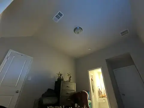 Snapshot of wynterheat chatting on 10/22/25, 01:06 wynterheat online show from 10/22/25, 01:06