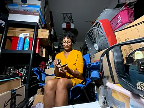 Snapshot of wynterheat chatting on 10/28/25, 12:30 wynterheat online show from 10/28/25, 12:30