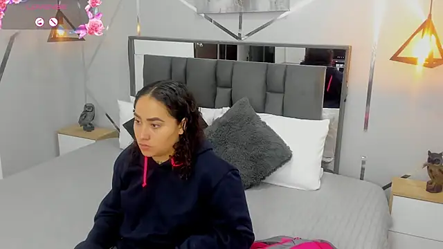 Ayla martinez online show from 01/28/25, 01:29