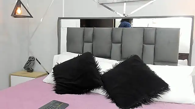 Ayla martinez online show from 02/03/25, 02:03
