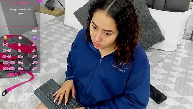 Ayla martinez online show from 03/08/25, 02:01