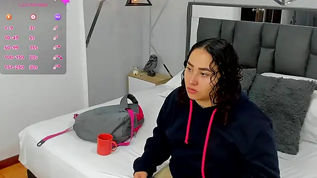 Ayla martinez online show from 03/11/25, 01:37