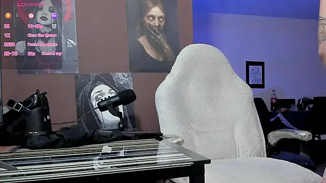 Snapshot of saeko_karine chatting on 12/13/25, 11:21 saeko karine online show from 12/13/25, 11:21