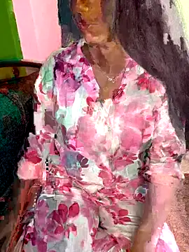 PUNAM BABY1 online show from 10/13/25, 11:32