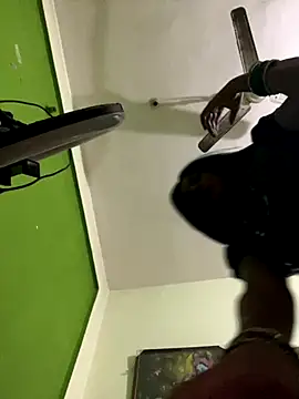 Snapshot of PUNAM_BABY1 chatting on 11/21/25, 06:39 PUNAM BABY1 online show from 11/21/25, 06:39