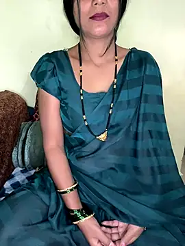 Snapshot of PUNAM_BABY1 chatting on 12/18/25, 10:43 PUNAM BABY1 online show from 12/18/25, 10:43