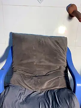 Snapshot of Bella_cum chatting on 12/03/25, 02:26 Bella cum online show from 12/03/25, 02:26