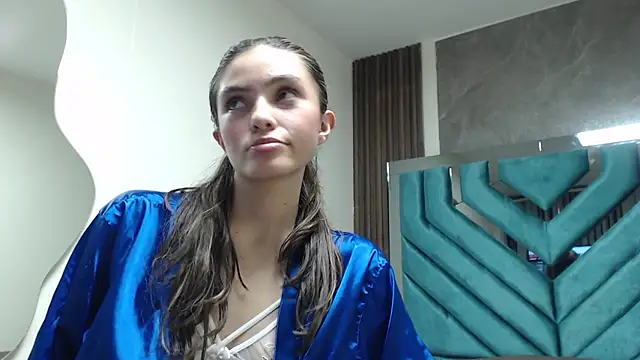 ValeryLargo online show from 01/04/25, 06:51