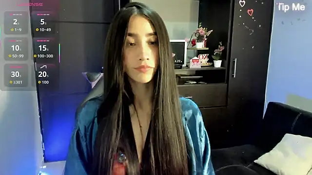 Emilytafur online show from 06/22/26, 11:35