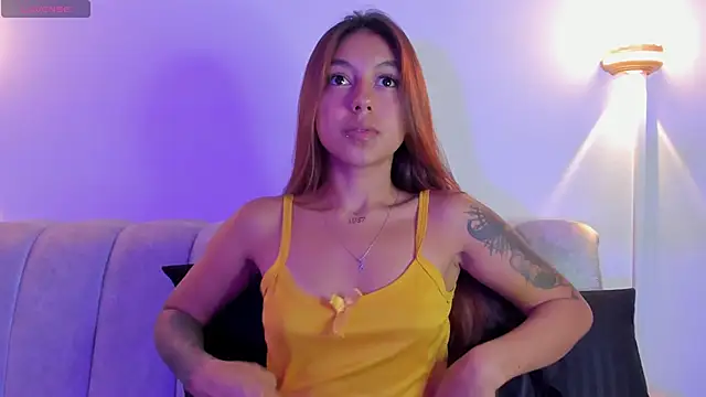 violet casper  online show from 10/10/25, 04:11