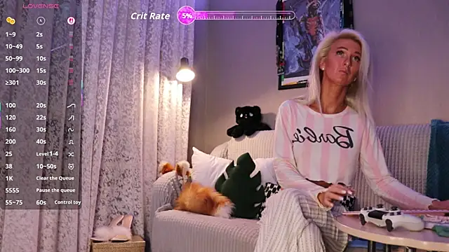 mari moon bunny online show from 11/04/25, 01:43